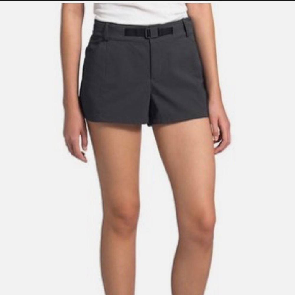 THE NORTH FACE PARAMOUNT SHORT ~ SIZE 12